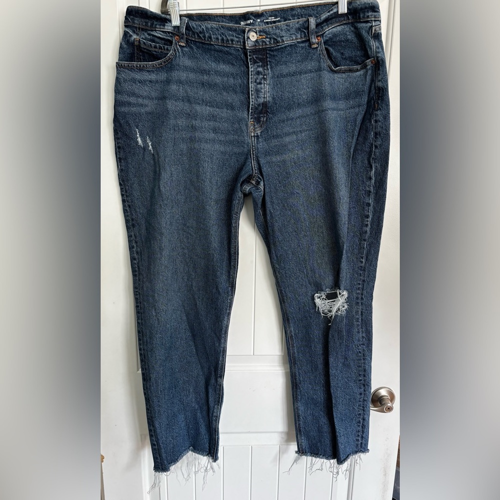 Old Navy Women's Ripped High Rise “Slouchy Straight”  Jeans Size 18